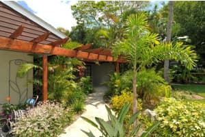 1837 Orchid St, Sarasota, FL 34239, Sold 03/29/16