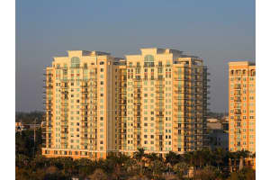 800 N Tamiami Trail, Sarasota, FL 34236, Sold 10/31/16