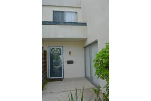 1046 Longfellow Ct, Sarasota, FL 34243, Sold 01/20/16