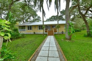 14018 Pine Woods Ln E, Sarasota, FL 34240, Sold 02/19/16