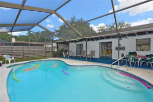 8318 Sylvan Woods Dr, Sarasota, FL 34243, Sold 11/04/15