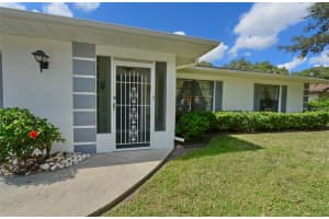 8318 Sylvan Woods Dr, Sarasota, FL 34243, Sold 11/04/15
