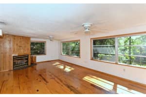 8428 71st Ave Dr E, Bradenton, FL 34202, Sold 05/31/16