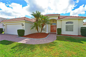 3708 72nd Ave Cir E, Sarasota, FL 34243, Sold 02/26/16