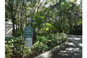 174 Tall Trees Ct, Sarasota, FL 34232, Sold 05/31/16