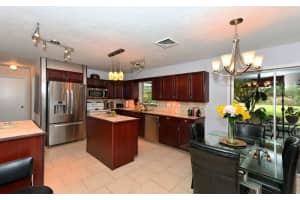 3548 Oak Grove Dr, Sarasota, FL 34243, Sold 01/28/16