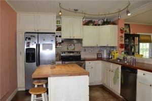 1702 5th St E, Palmetto, FL 34221, Sold 02/19/16