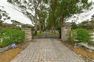 5441 Howard Creek Rd, Sarasota, FL 34241, Sold 05/12/16