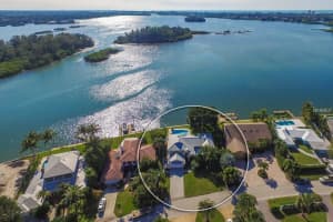 852 Freeling Dr, Sarasota, FL 34242, Sold 09/19/16