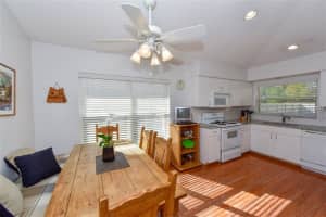 7116 39th Ln E, Sarasota, FL 34243, Sold 03/17/16