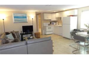 5225 Avenida Navarra, Siesta Key, FL 34242, Sold 10/07/16