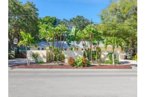 980 S Orange Ave, Sarasota, FL 34236, Sold 11/14/16