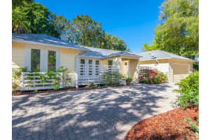 980 S Orange Ave, Sarasota, FL 34236, Sold 11/14/16