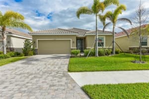 3004 Esmeralda Dr, Sarasota, FL 34243, Sold 05/31/16