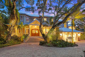 1208 Northport Dr, Siesta Key, FL 34242, Sold 08/08/17