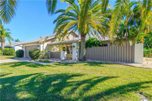 6561 Waterford Cir, Sarasota, FL 34238, Sold 05/02/16