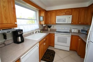 708 El Centro, Longboat Key, FL 34228, Sold 04/30/16