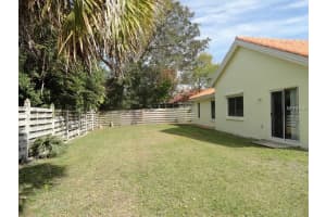 3629 71st Terrace E, Sarasota, FL 34243, Sold 04/26/16