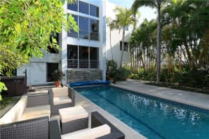 213 N Washington Dr, Sarasota, FL 34236, Sold 12/22/16