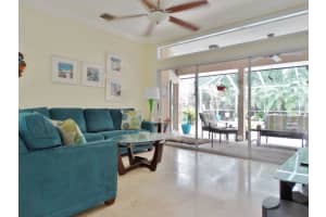 4887 Wilde Pointe Dr, Sarasota, FL 34233, Sold 06/15/16