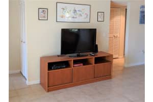 5677 ASHTON LAKE DR #11, SARASOTA, FL 34231 - MLS#MFRA4151499