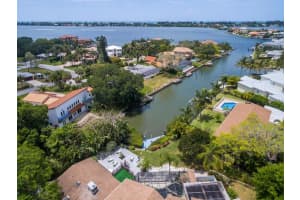 7524 Cove Terrace, Sarasota, FL 34231, Sold 07/29/16