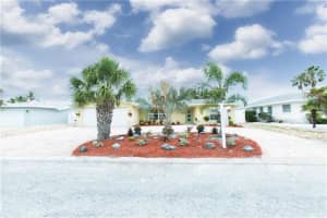 3811 Coconut Terrace, Bradenton, FL 34210, Sold 07/08/16