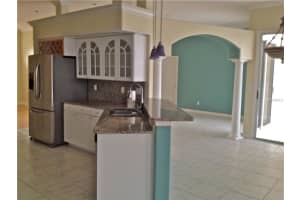 7123 41st Ln E, Sarasota, FL 34243, Sold 06/25/16