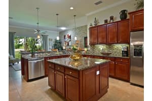 5590 Rock Dove Dr, Sarasota, FL 34241, Sold 08/01/16