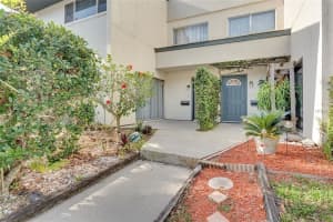6821 Whitman Pl, Sarasota, FL 34243, Sold 08/26/16