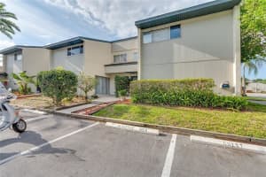 6821 Whitman Pl, Sarasota, FL 34243, Sold 08/26/16