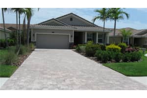 5427 Cartagena Dr, Sarasota, FL 34233, Sold 08/23/16
