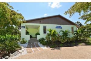 5515 Calle Del Verano, Siesta Key, FL 34242, Sold 01/23/17