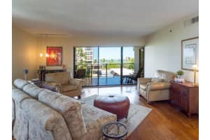 755 S Palm Ave, Sarasota, FL 34236, Sold 09/30/16