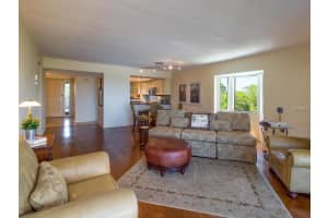 755 S Palm Ave, Sarasota, FL 34236, Sold 09/30/16