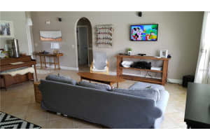 3809 71st Terrace E, Sarasota, FL 34243, Sold 10/18/16