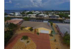 3703 Coconut Terrace, Bradenton, FL 34210, Sold 01/30/17