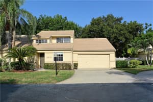3620 57th Ave Dr W, Bradenton, FL 34210, Sold 10/07/16