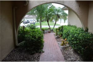 3947 Lemonwood Dr, Sarasota, FL 34232, Sold 09/26/16