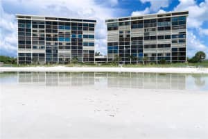 19 Whispering Sands Dr, Sarasota, FL 34242, Sold 03/10/17