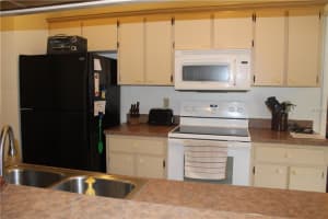 Glenbrooke, Glenbrooke, 4702 Glenbrooke Terrace, Sarasota, FL 34243, Sold 12/15/16