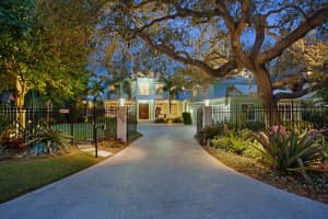 7462 Cove Terrace, Sarasota, FL 34231, Sold 11/21/17