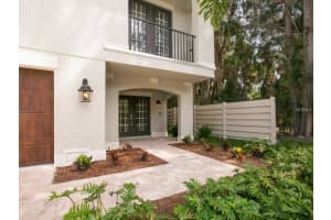 4953 Commonwealth Dr, Siesta Key, FL 34242, Sold 01/31/17