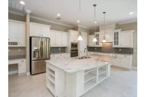4953 Commonwealth Dr, Siesta Key, FL 34242, Sold 01/31/17