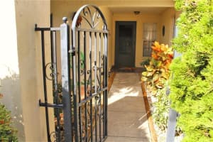 3800 El Poinier Ct, Sarasota, FL 34232, Sold 12/22/16