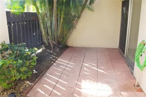 3800 El Poinier Ct, Sarasota, FL 34232, Sold 12/22/16