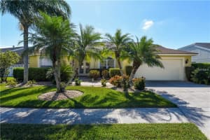 4522 Dover St Cir E, Bradenton, FL 34203, Sold 11/28/16