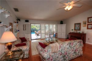 7122 S Leewynn Dr, Sarasota, FL 34240, Sold 01/31/17