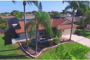 6577 Waterford Cir, Sarasota, FL 34238, Sold 04/20/17