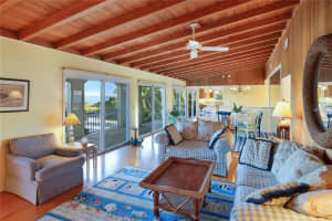 7031 Bay Side Dr, Longboat Key, FL 34228, Sold 04/03/17